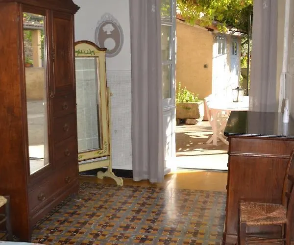 St Jean Du Gard : Spacious With Use Of Pool *