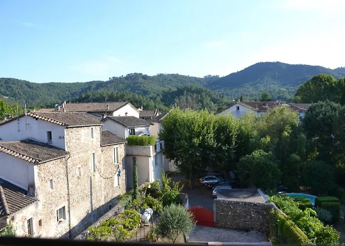 St Jean Du Gard : Spacious With Use Of Pool Saint-Jean-du-Gard
